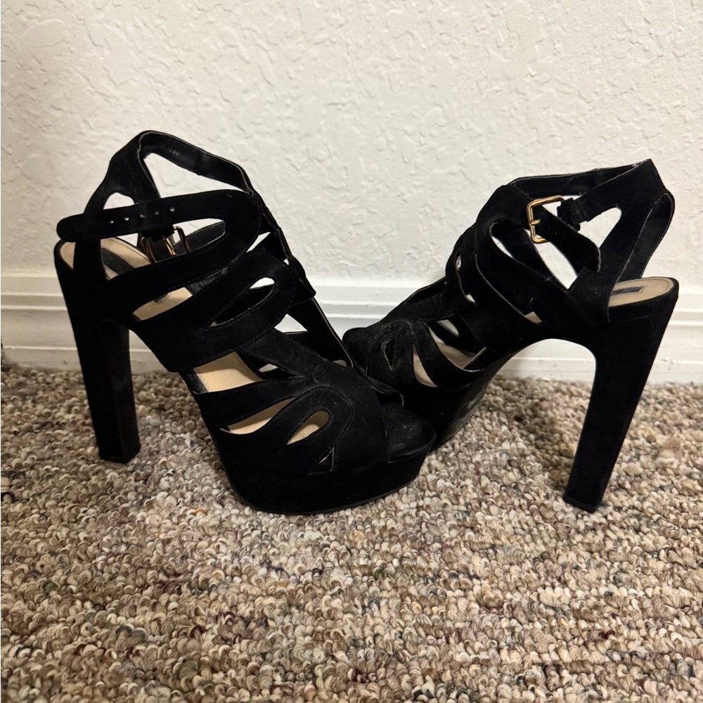 Black sandals